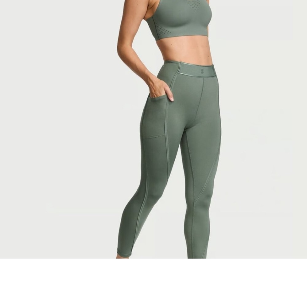 Victoria Secret Essential Performance Leggings